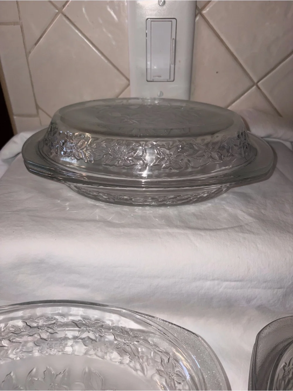 Like new disc Princess House Fantasia set of 4 Individual Casserole dishes